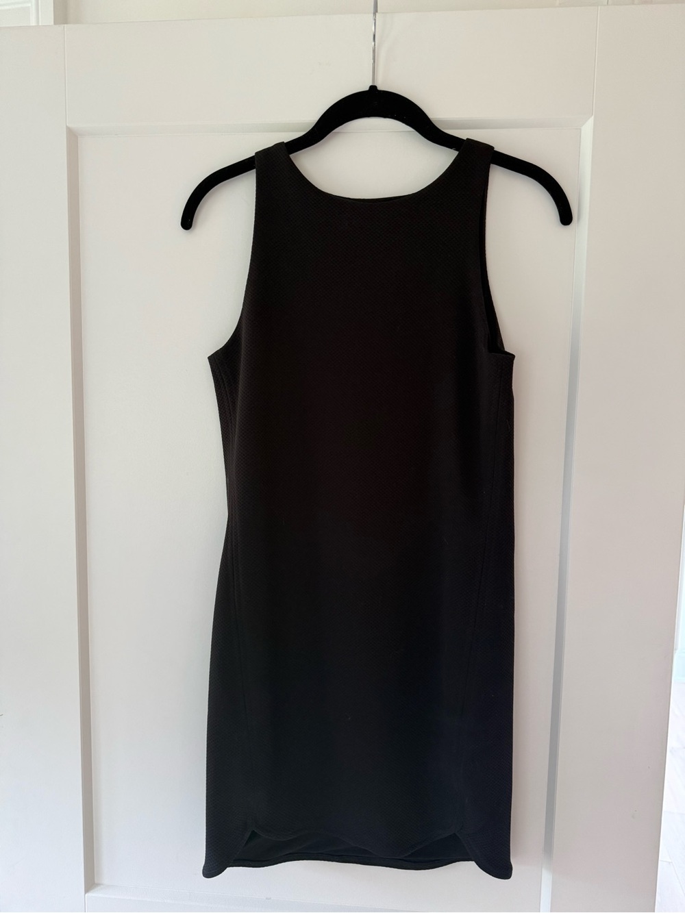 bec + bridge Black Textured Sleeveless Minimalist Shift Dress